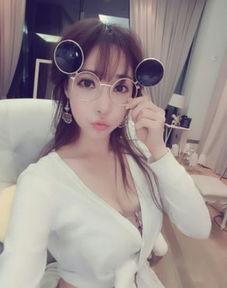 熊猫直播大胸女主播,性感女主播引领熊猫直播潮流