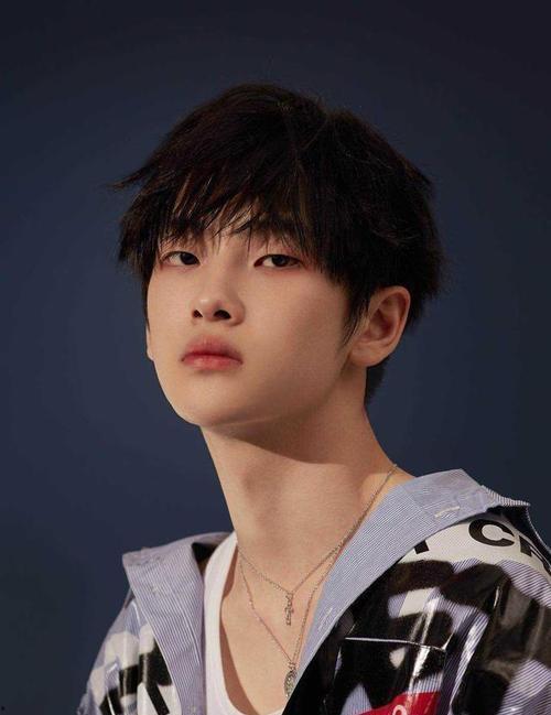 周震南吃瓜娱乐